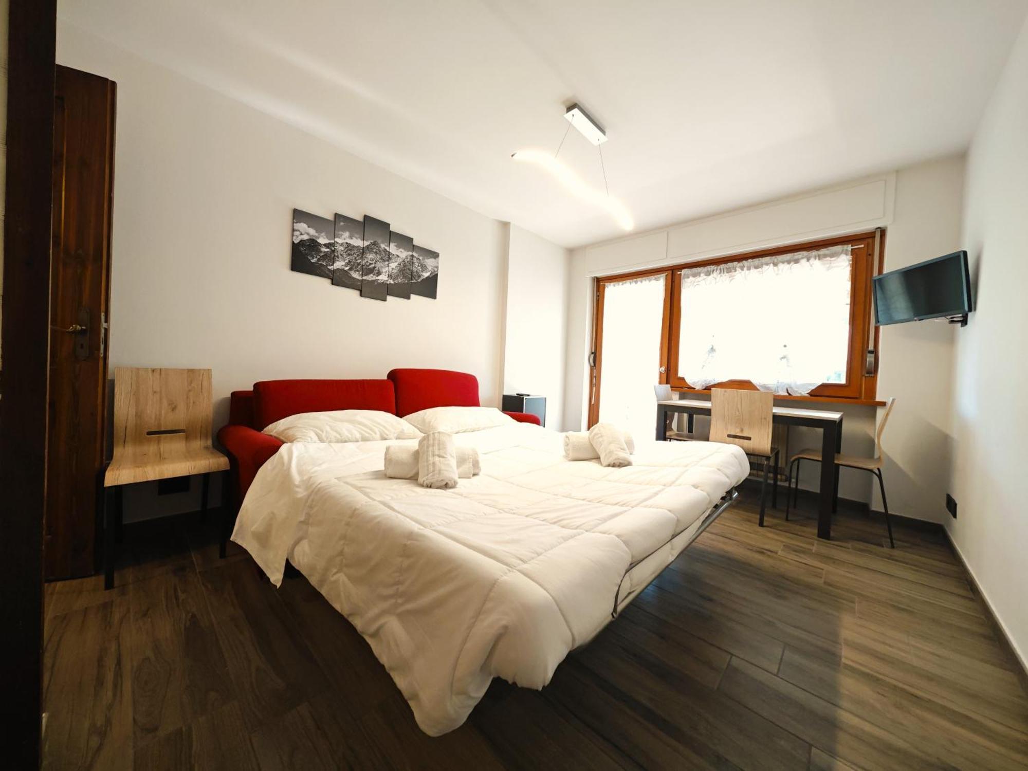 Hostdomus - City Center Apartment セストリエーレ エクステリア 写真